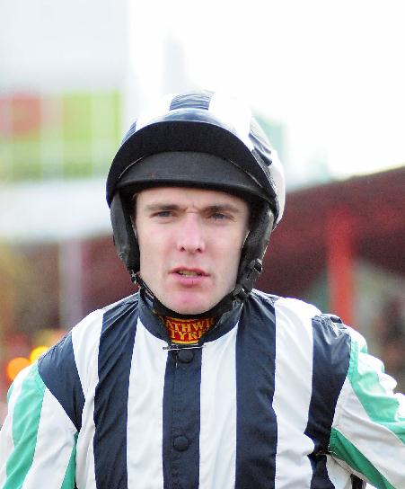 Tom_Scudamore_Profile_2_web