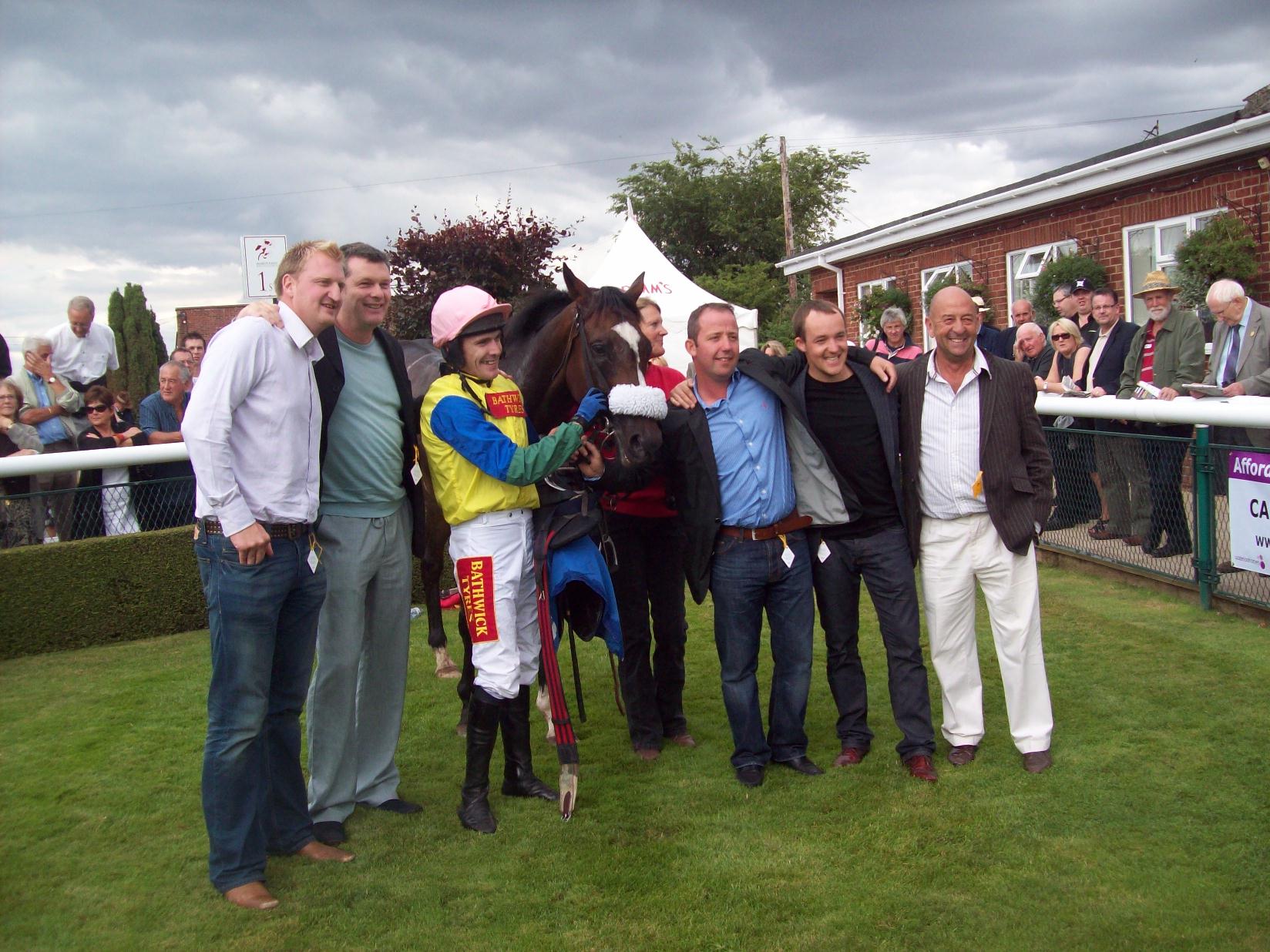 battle_groug_market_rasen_syndicate_pic
